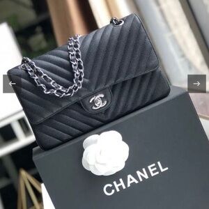 Chanel Chevron Classic Handbag Silver Hardware Black-replica